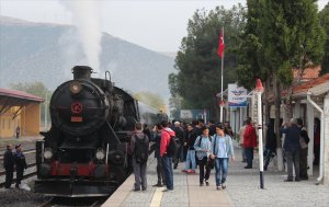Steam returns to Dinar
